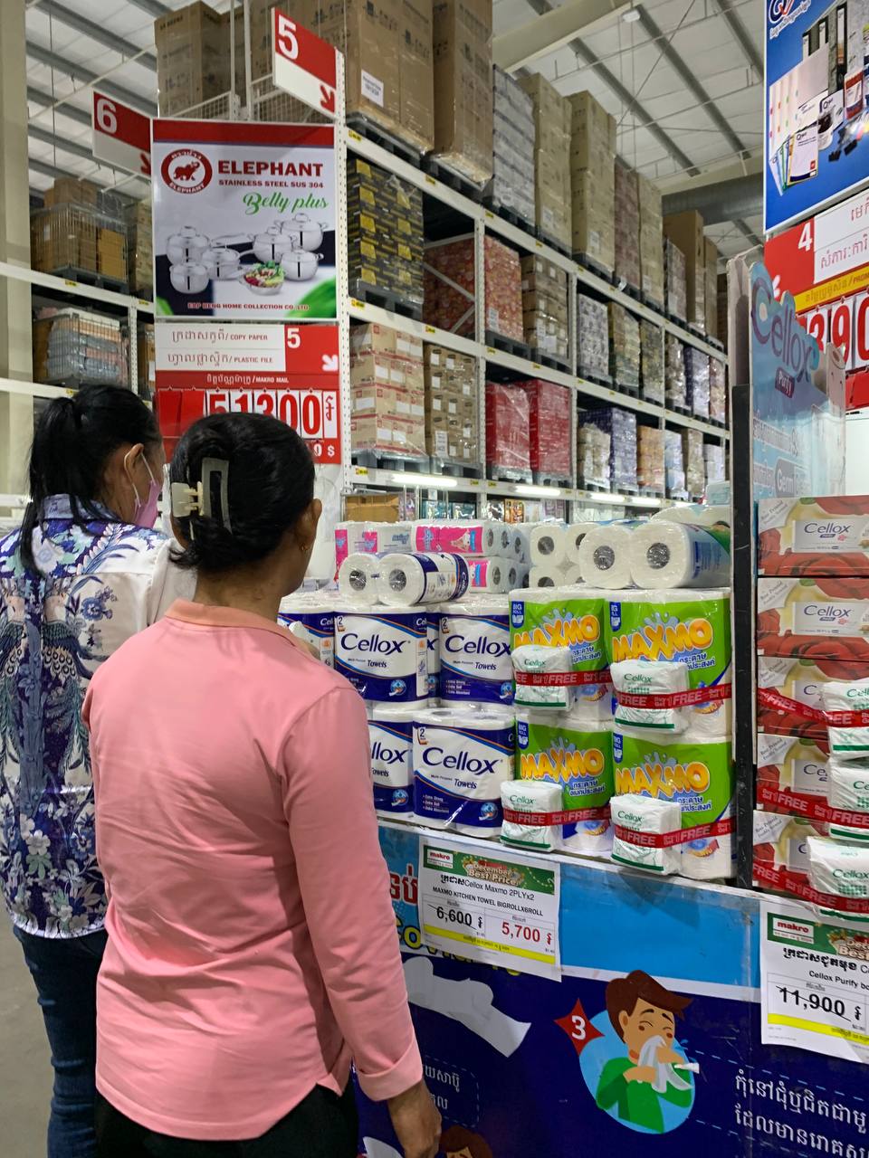 Modern Trade Distribution Boosting FMCG Sales with BJC Products at Makro Market In Cambodia - Image 45